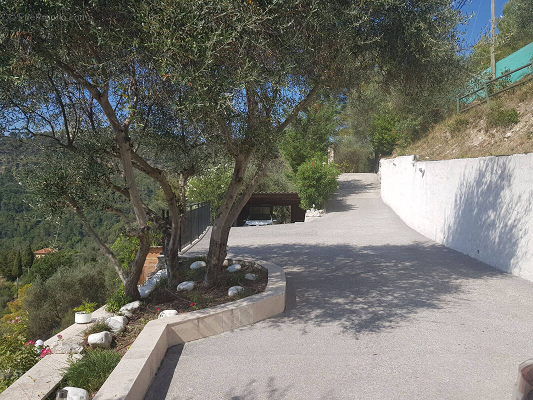 Maison à L&#039;ESCARENE