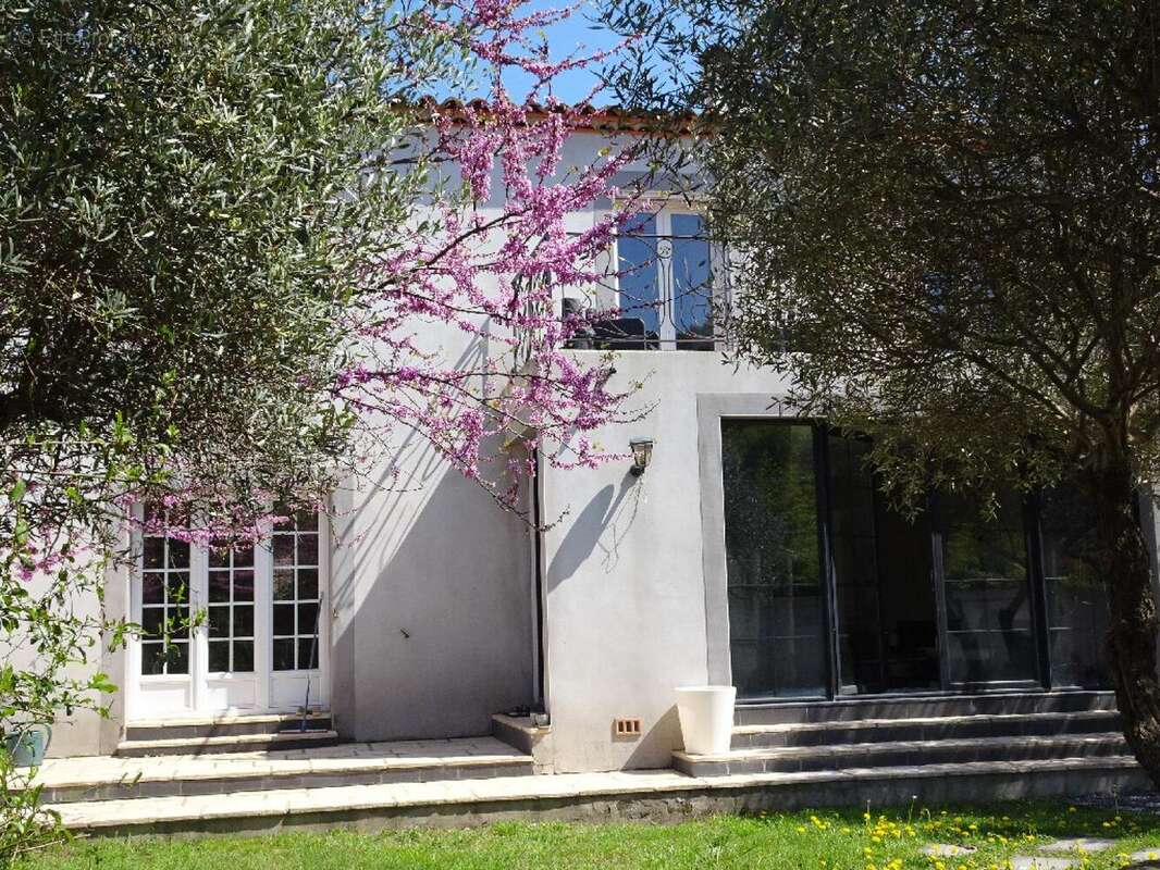 Maison à VILLETELLE