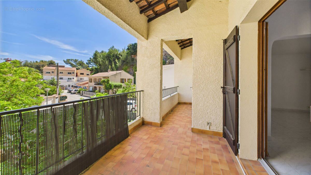 Appartement à CARQUEIRANNE