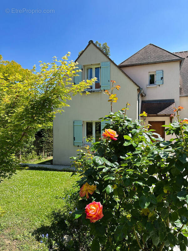 Maison à MAREIL-MARLY