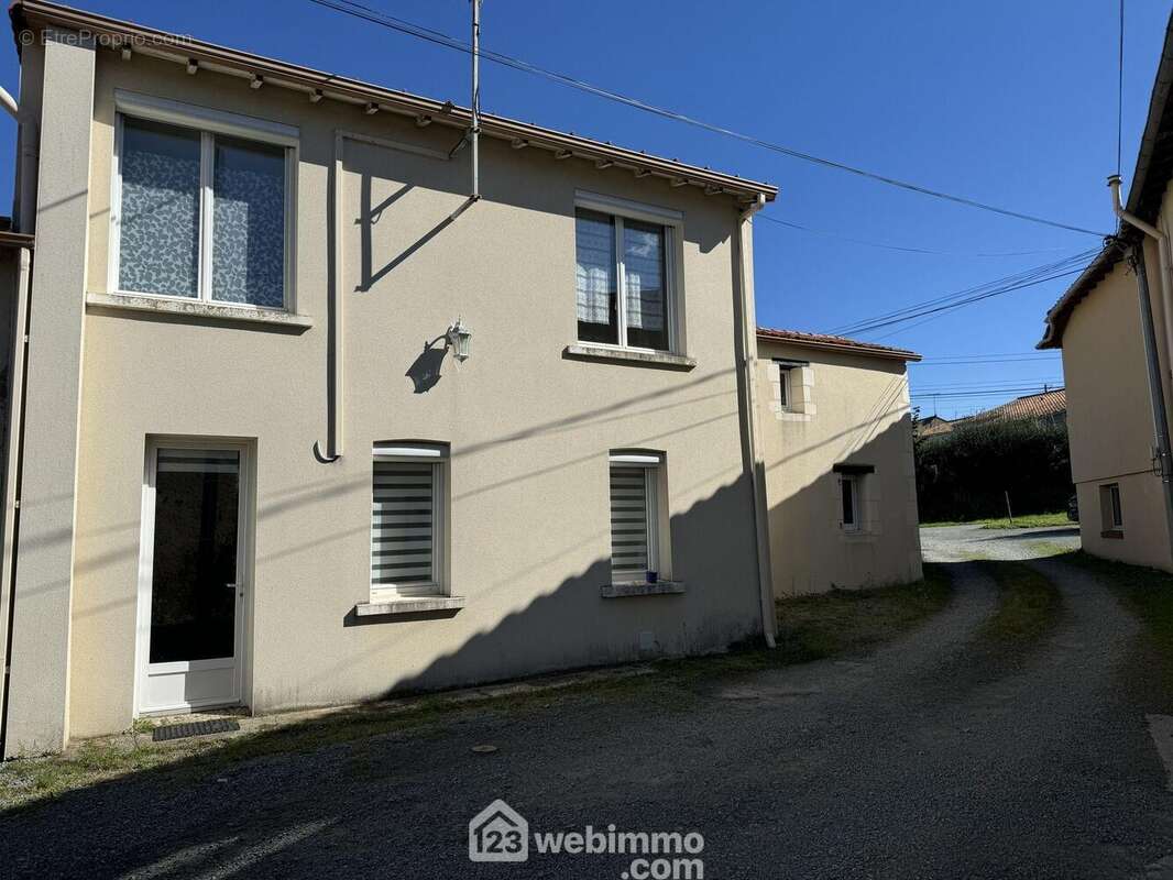 Au Calme sans vis à vis - Maison à MENOMBLET