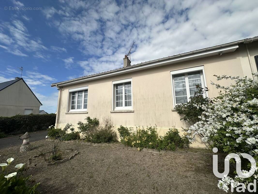 Photo 1 - Maison à DONVILLE-LES-BAINS