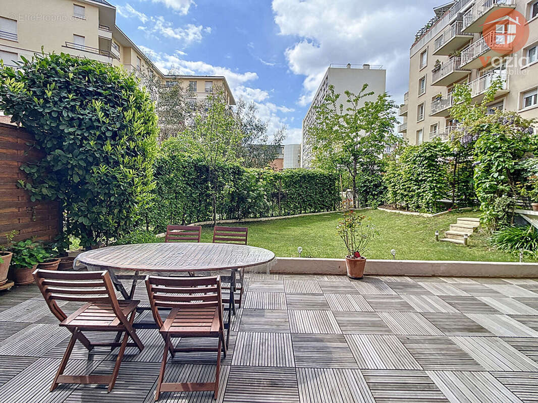 Appartement à SURESNES
