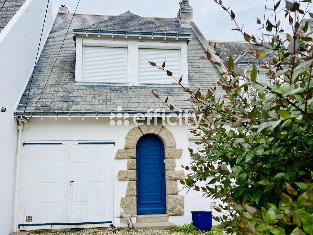 Maison à LE POULIGUEN