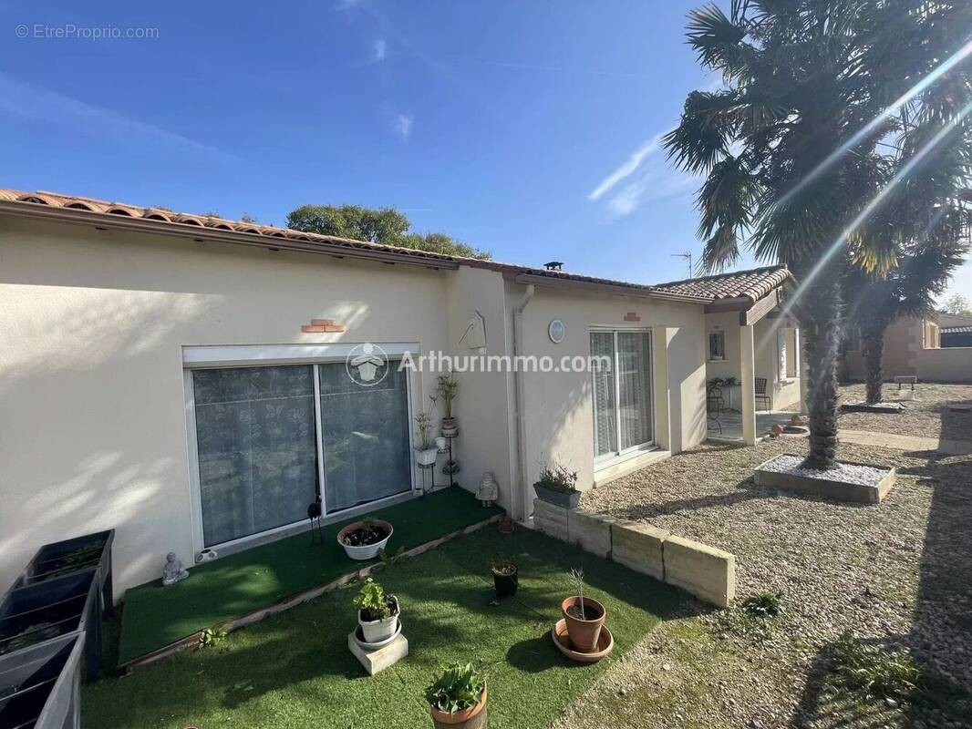 Maison à MATHA