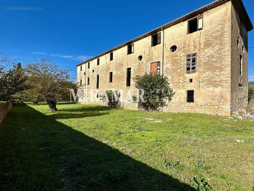 Maison à DRAGUIGNAN