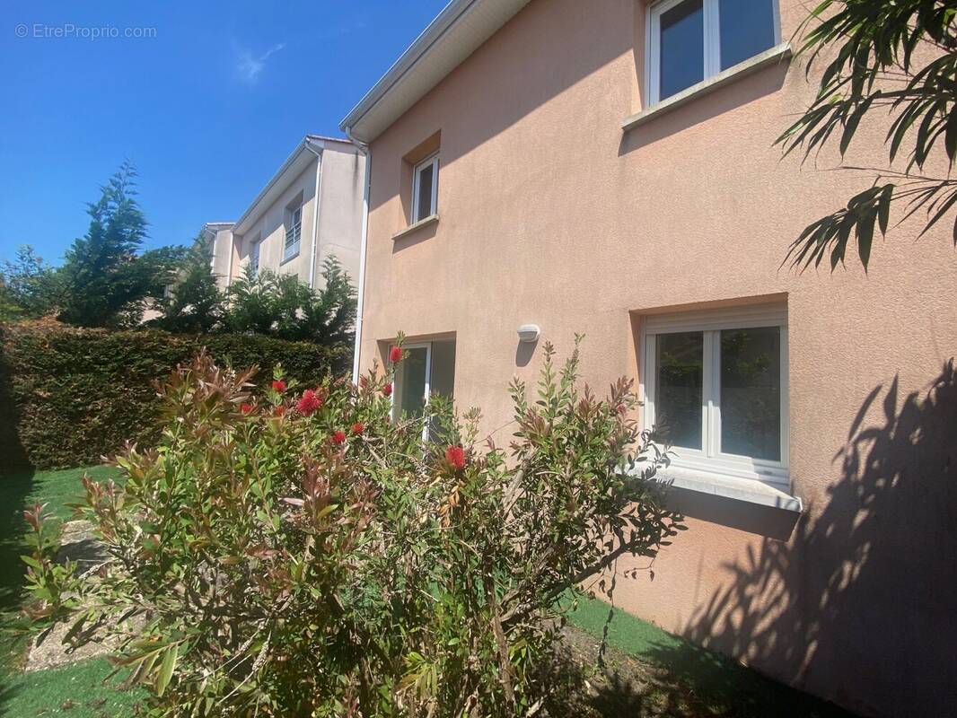 Maison à ARES