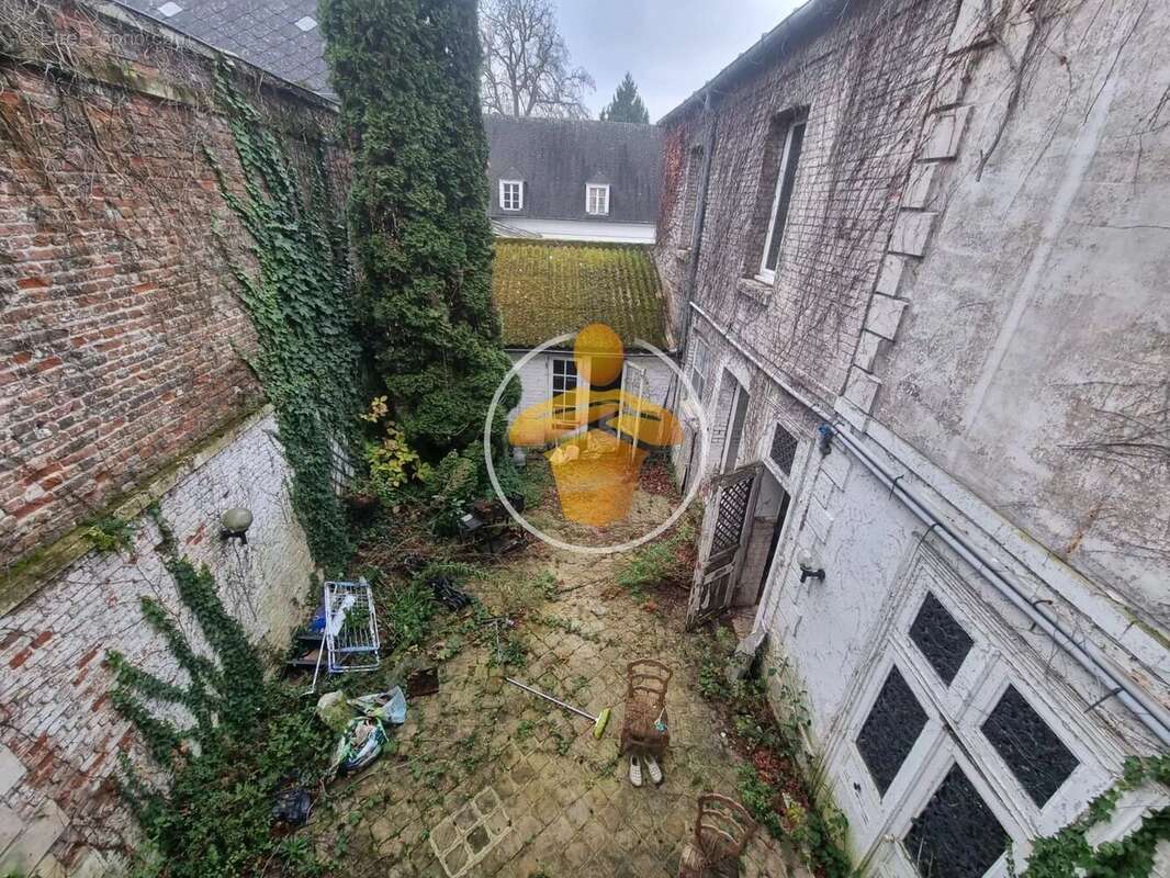 Maison à LA FERE