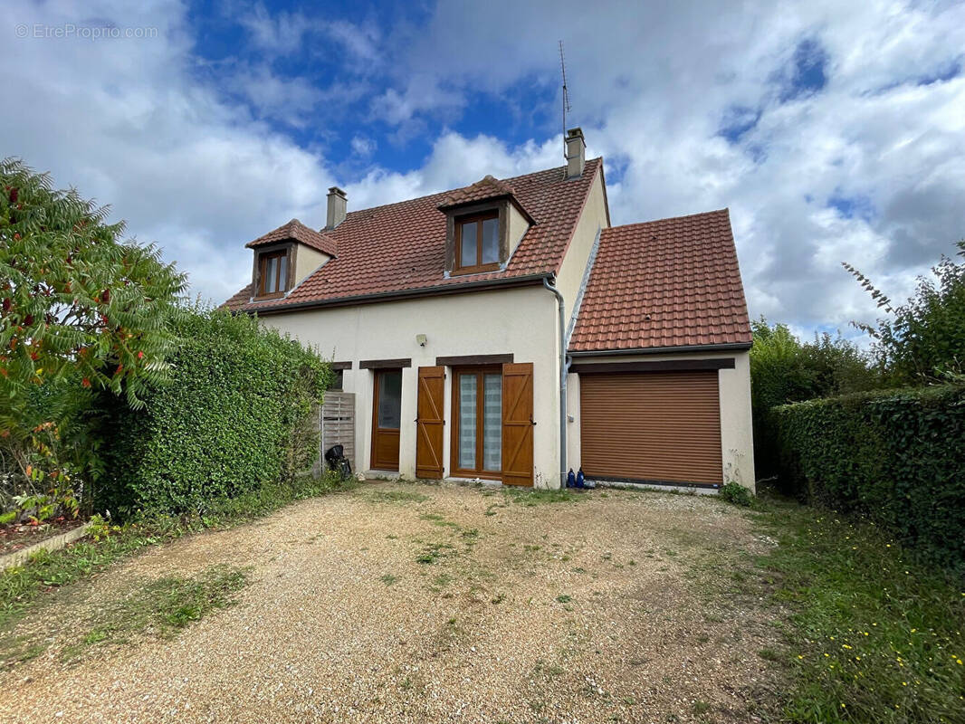 Maison à MAINTENON