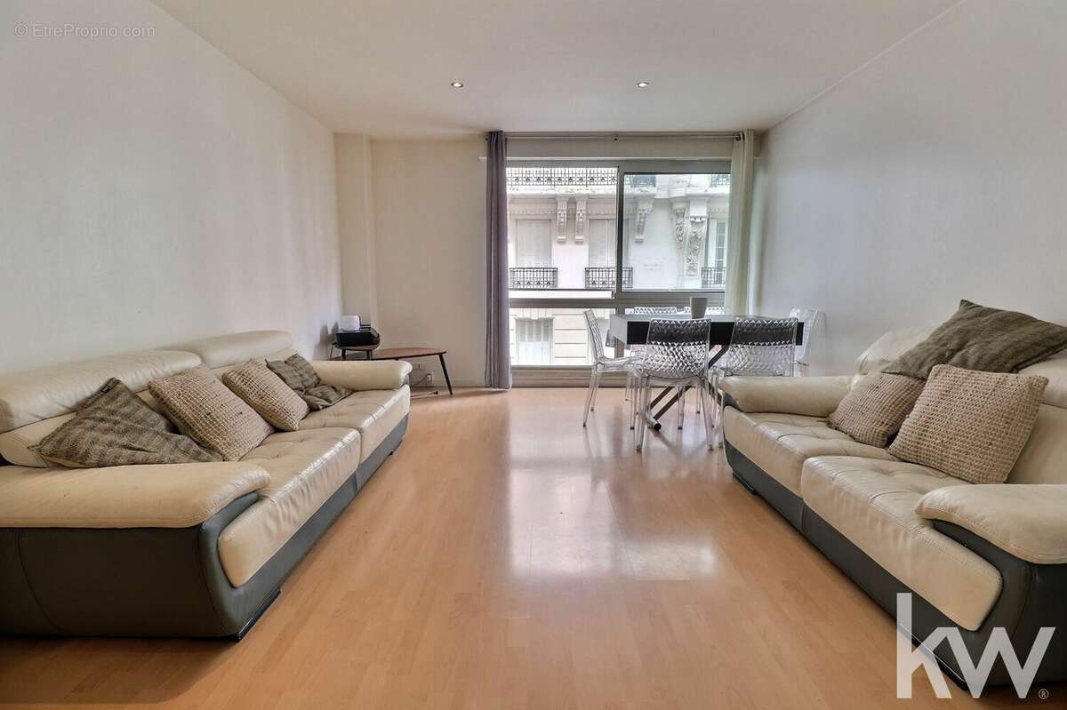 Appartement à LEVALLOIS-PERRET