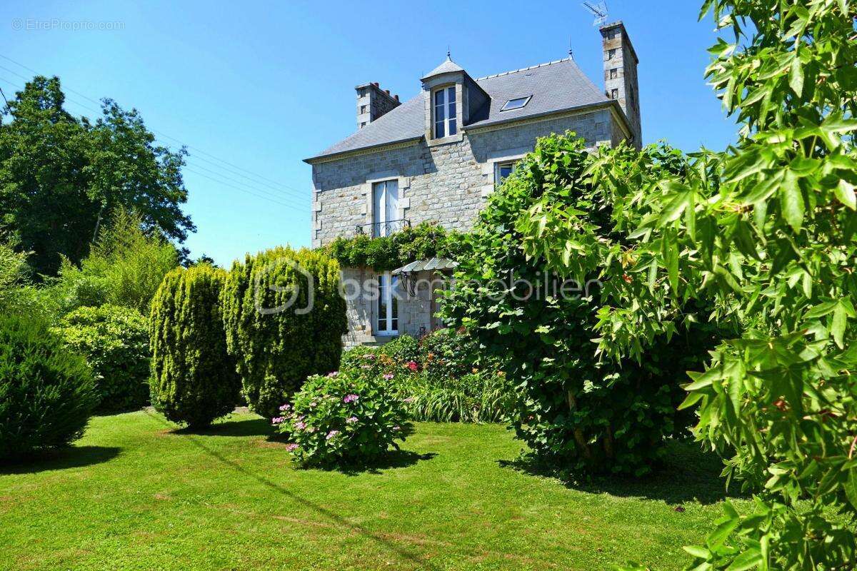 Maison à PLOUER-SUR-RANCE
