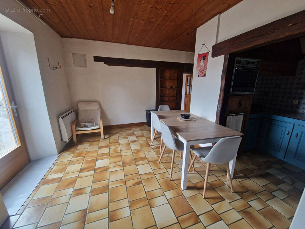 Maison à MOUTHE
