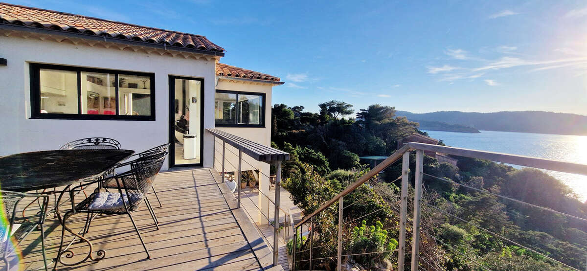 Maison à HYERES