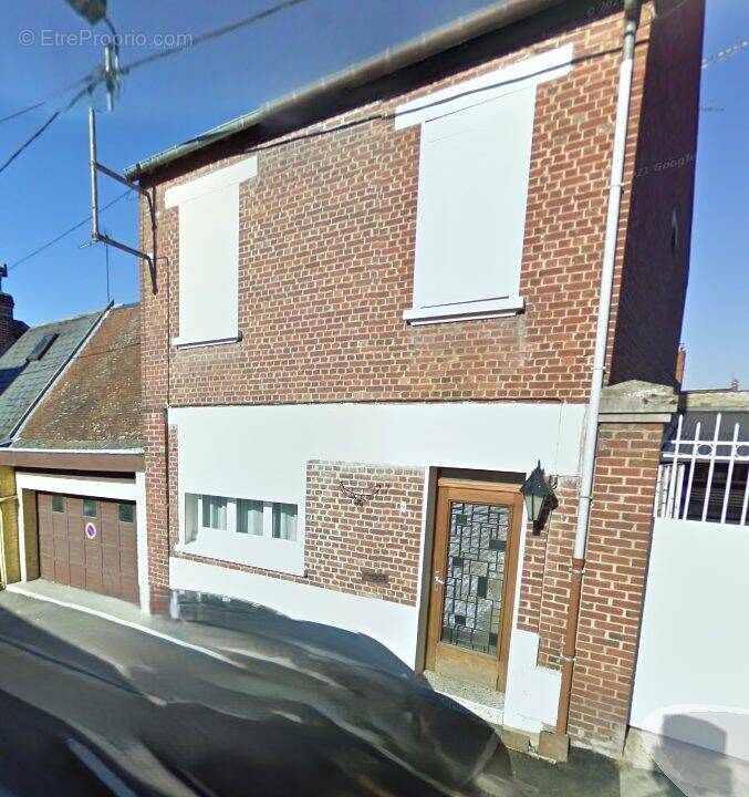 Maison à NESLE