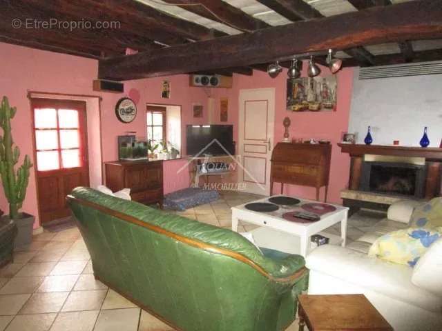 Maison à VARENNES-SUR-ALLIER