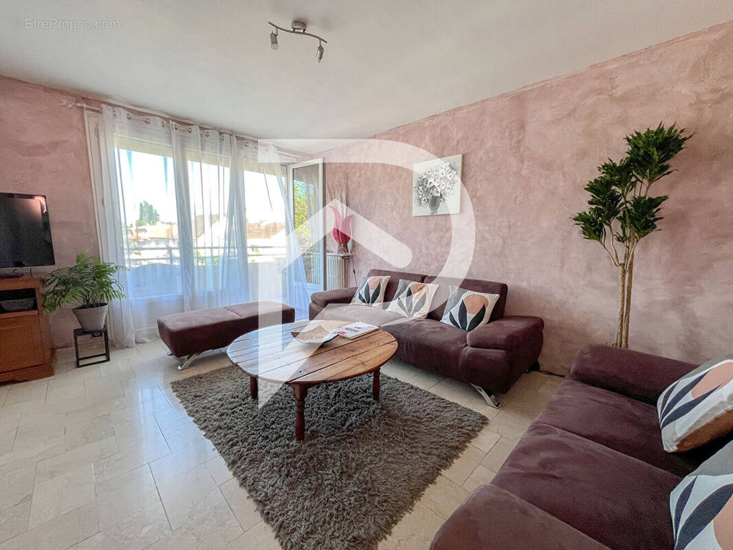 Appartement à AULNAY-SOUS-BOIS