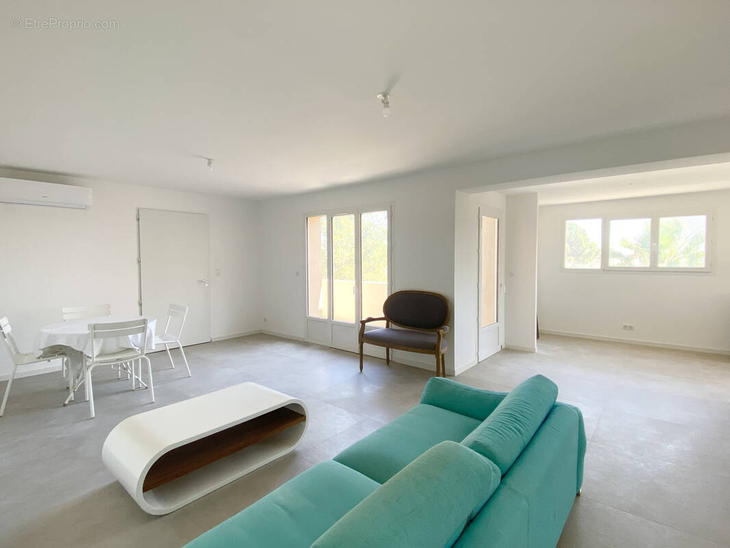 Appartement à SANARY-SUR-MER