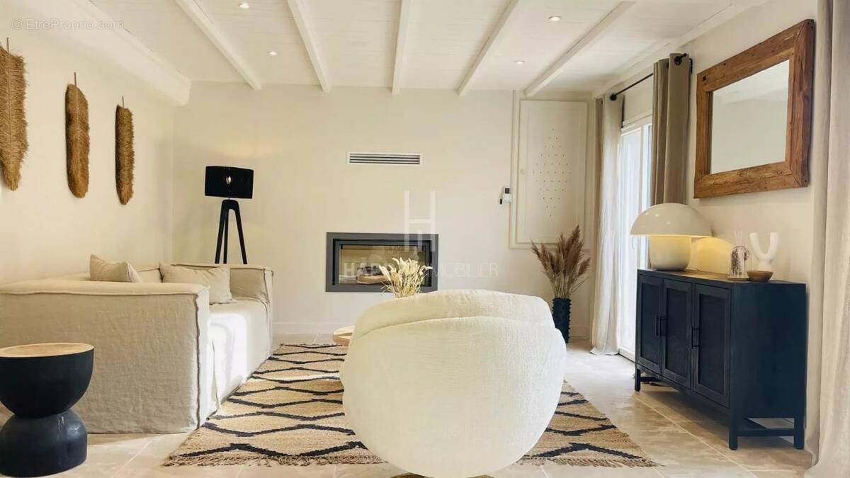 Maison à MAUSSANE-LES-ALPILLES