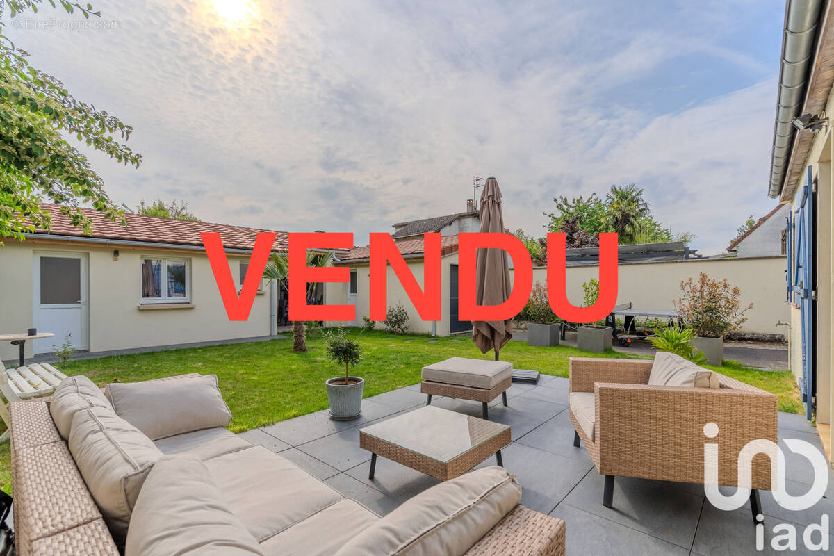 Photo 1 - Maison à CHAMPS-SUR-MARNE