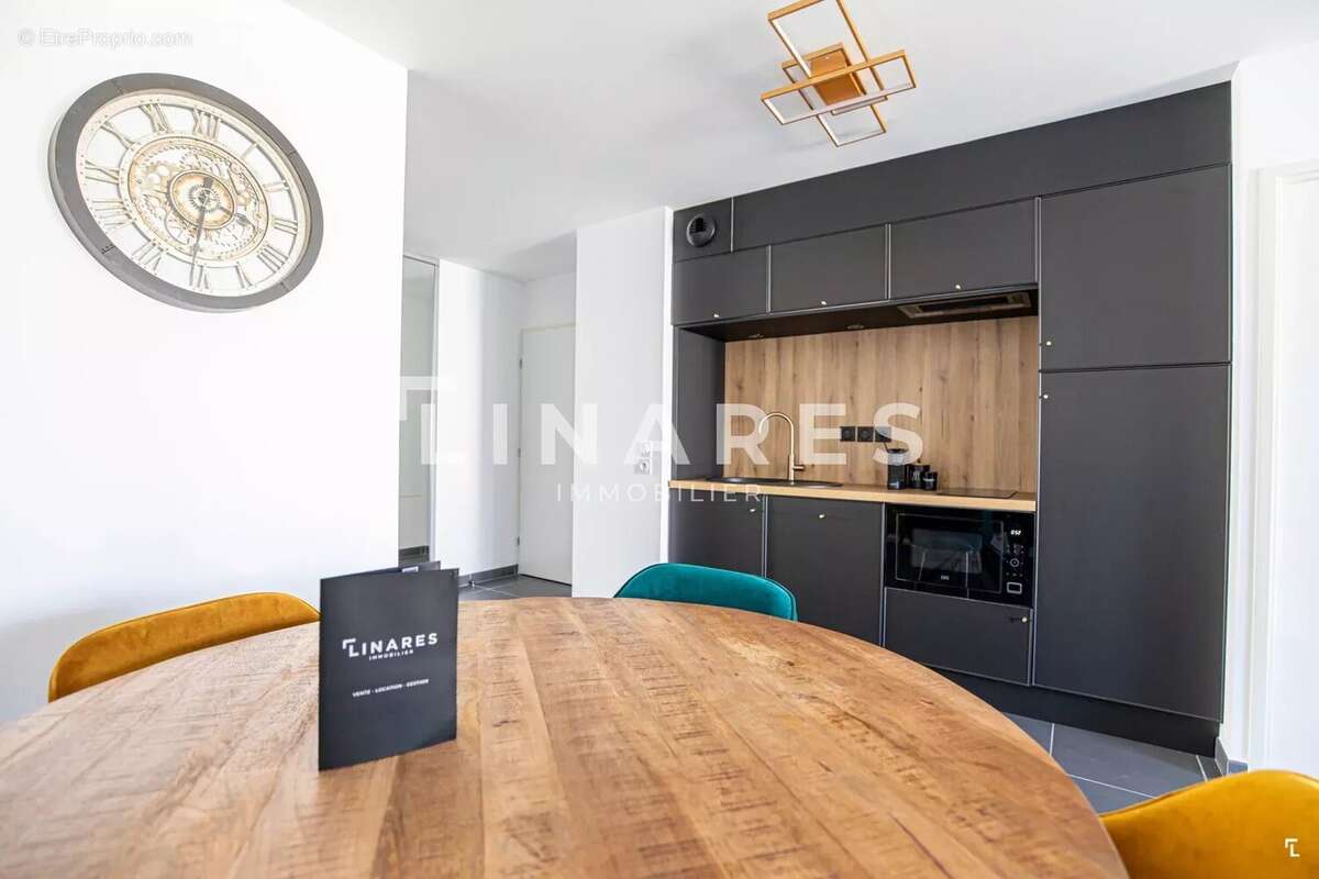 Appartement à MARSEILLE-8E