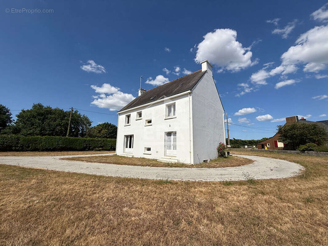 Maison à LOCOAL-MENDON