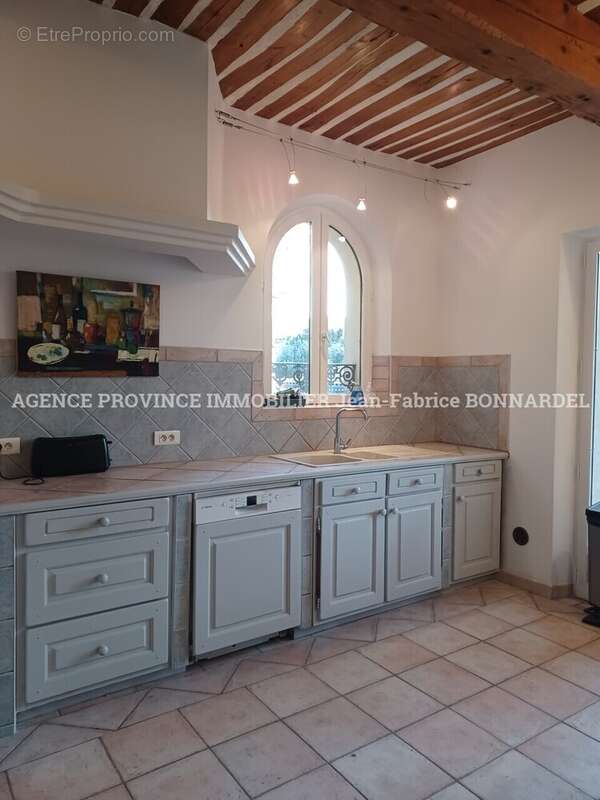 Maison à SAINT-PAUL-TROIS-CHATEAUX