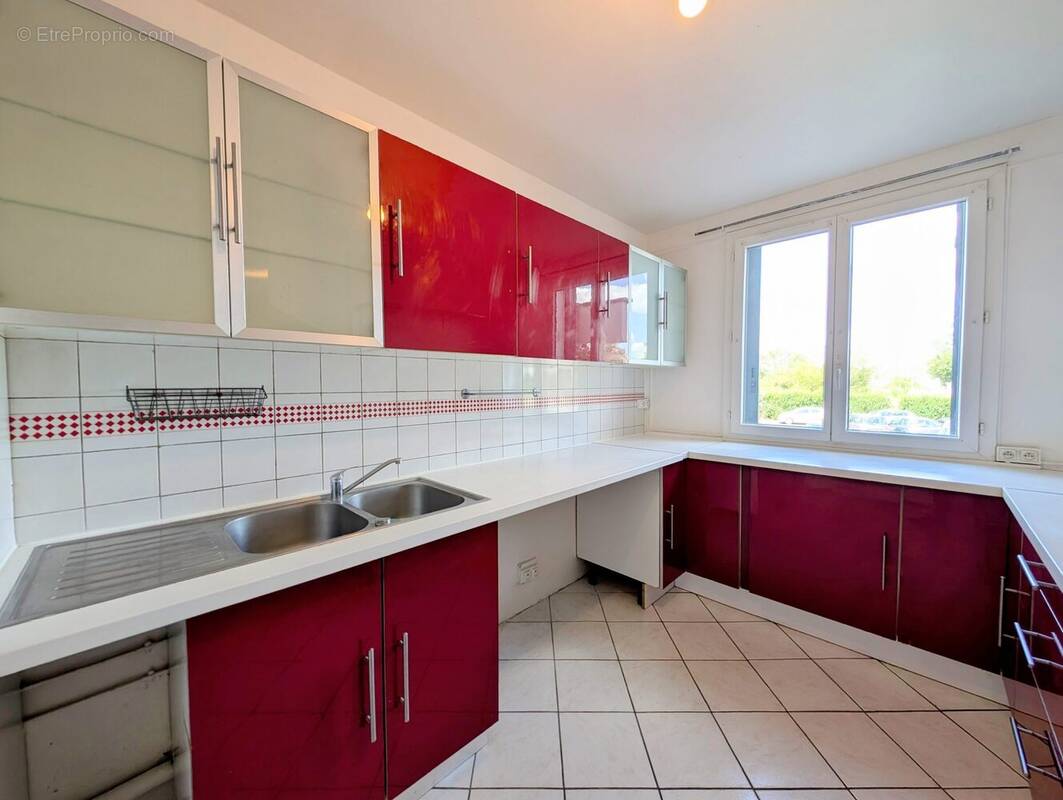 Appartement à LES CLAYES-SOUS-BOIS