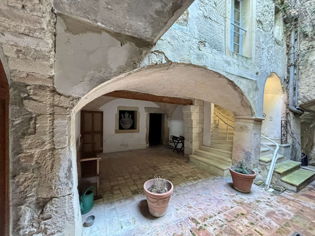 Maison à GRIGNAN
