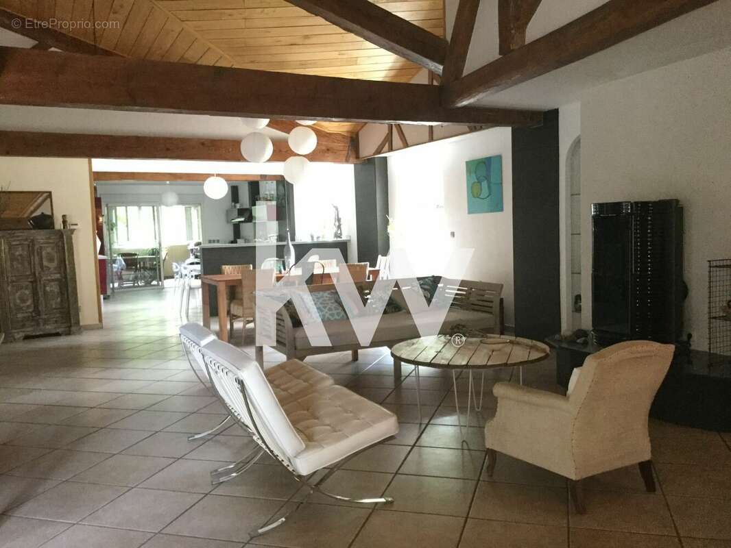 Appartement à SOUAL