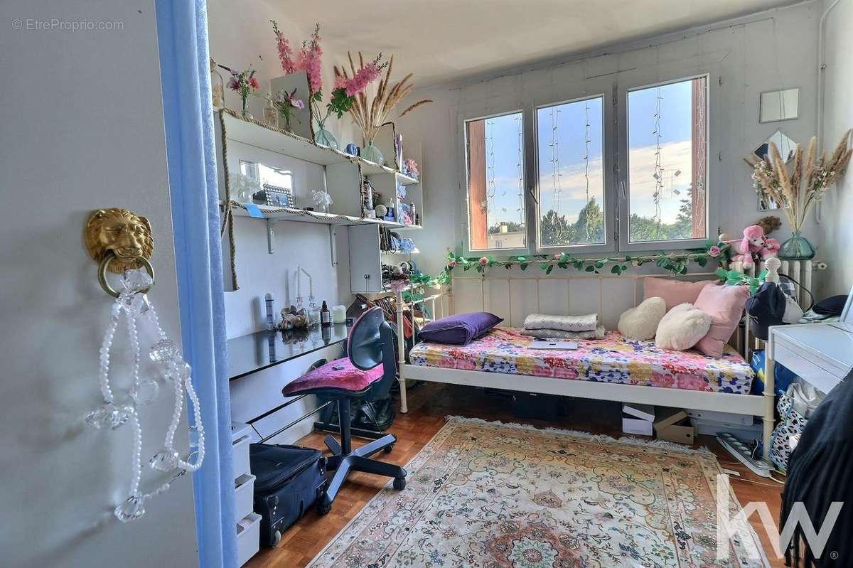 Appartement à LA CELLE-SAINT-CLOUD