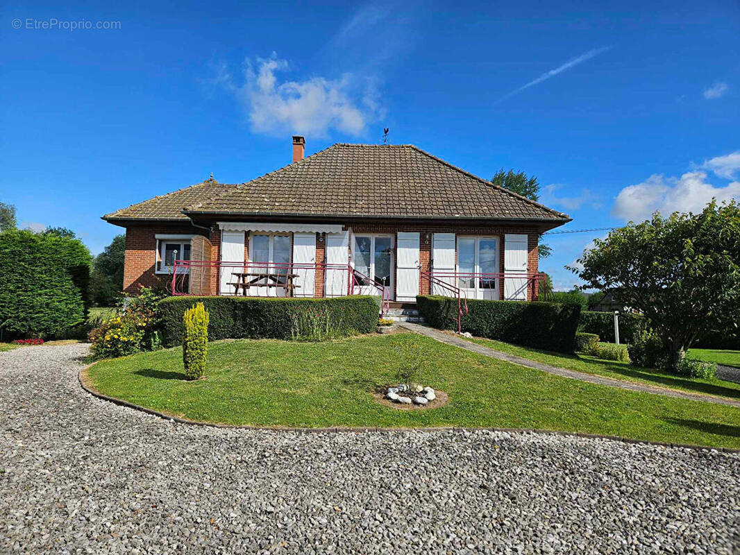 Maison à PONTHOILE