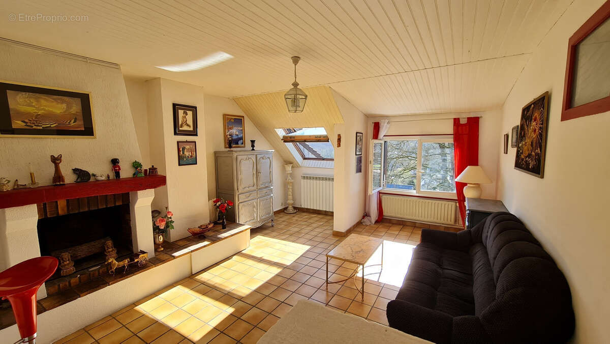 Appartement à BURES-SUR-YVETTE