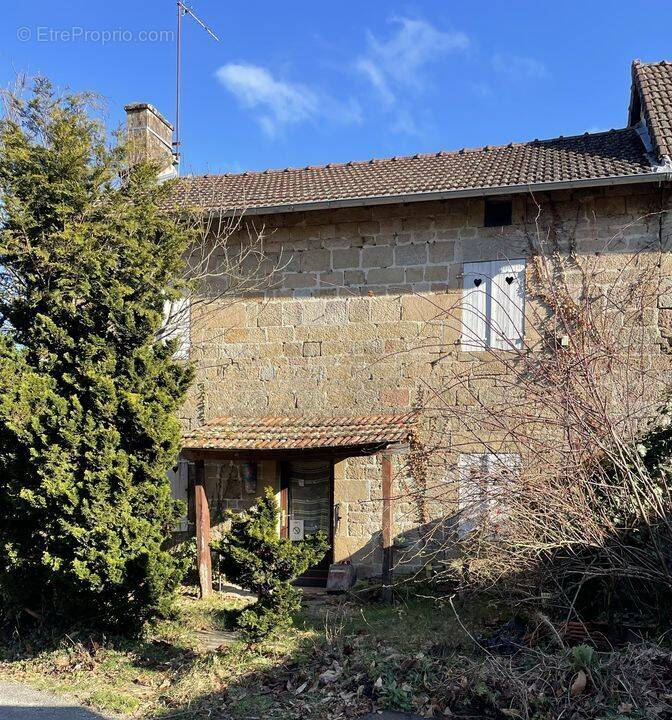 Maison à PEYRAT-LE-CHATEAU