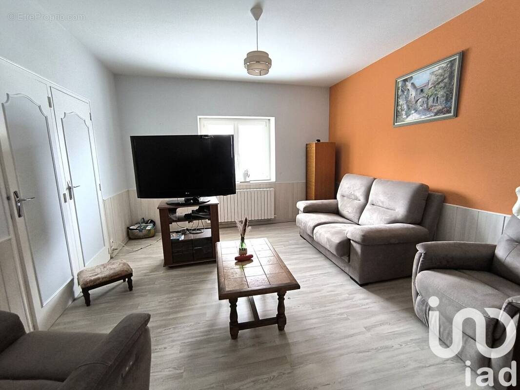 Photo 1 - Maison à LOUVIGNE-DU-DESERT