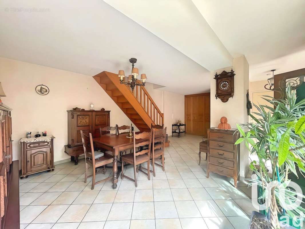 Photo 2 - Maison à ETAMPES