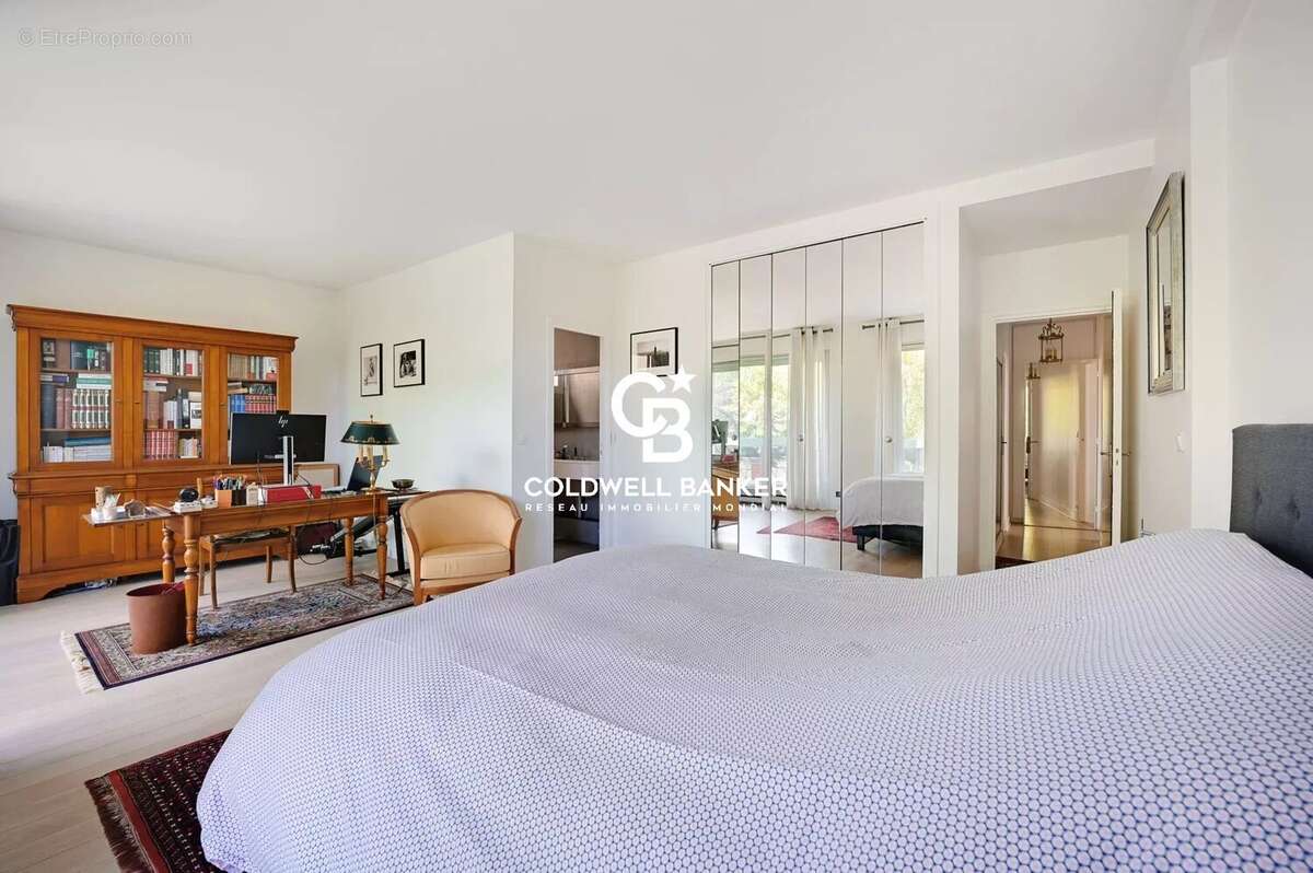 Appartement à BOULOGNE-BILLANCOURT