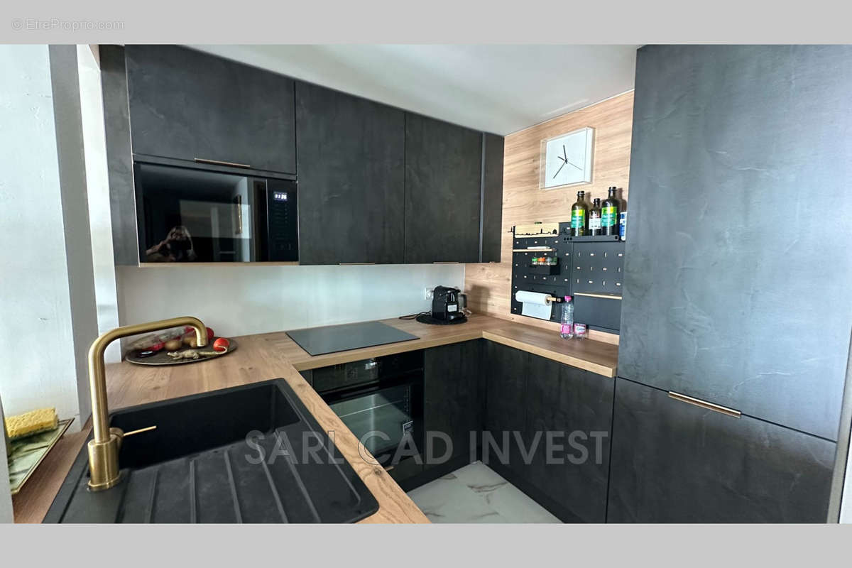 Appartement à VALLAURIS