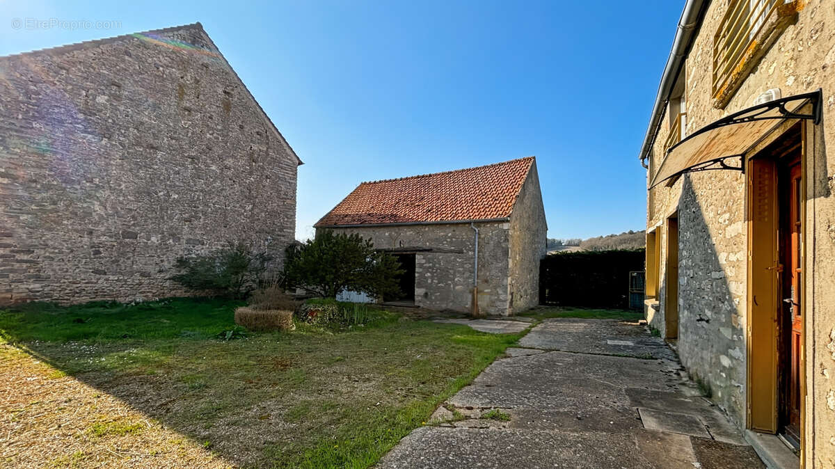 Maison à ETAMPES