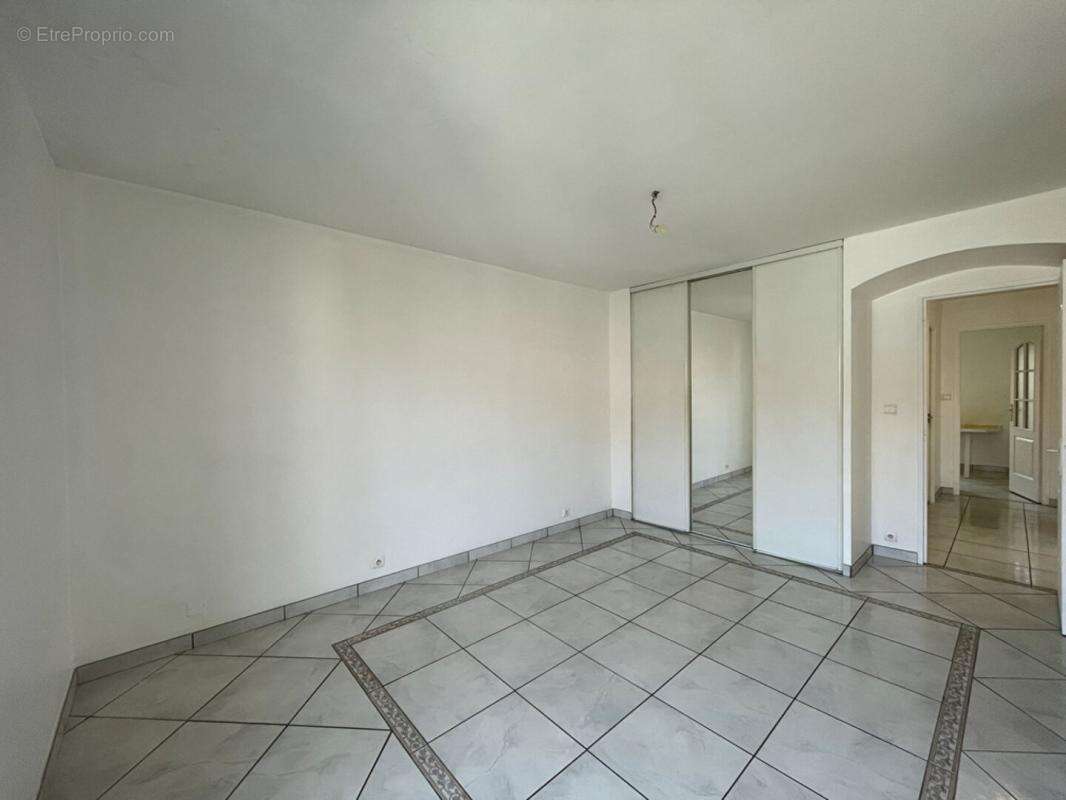 Appartement à HYERES