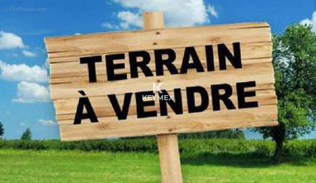 Terrain à JALLAIS