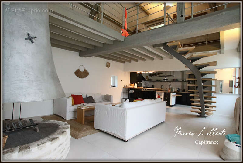 Maison à COURCY-AUX-LOGES