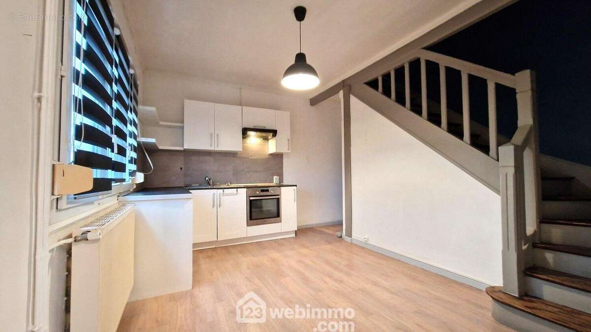 Une cuisine de 13 m² - Maison à LAON