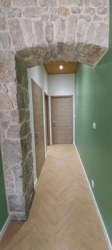 Appartement à MOUTHE