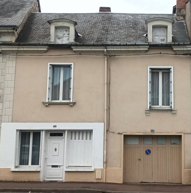 Maison à CHATELLERAULT
