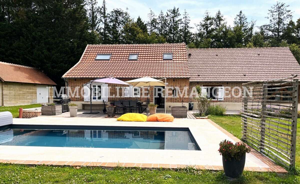 Maison à CHAUMONT-SUR-THARONNE