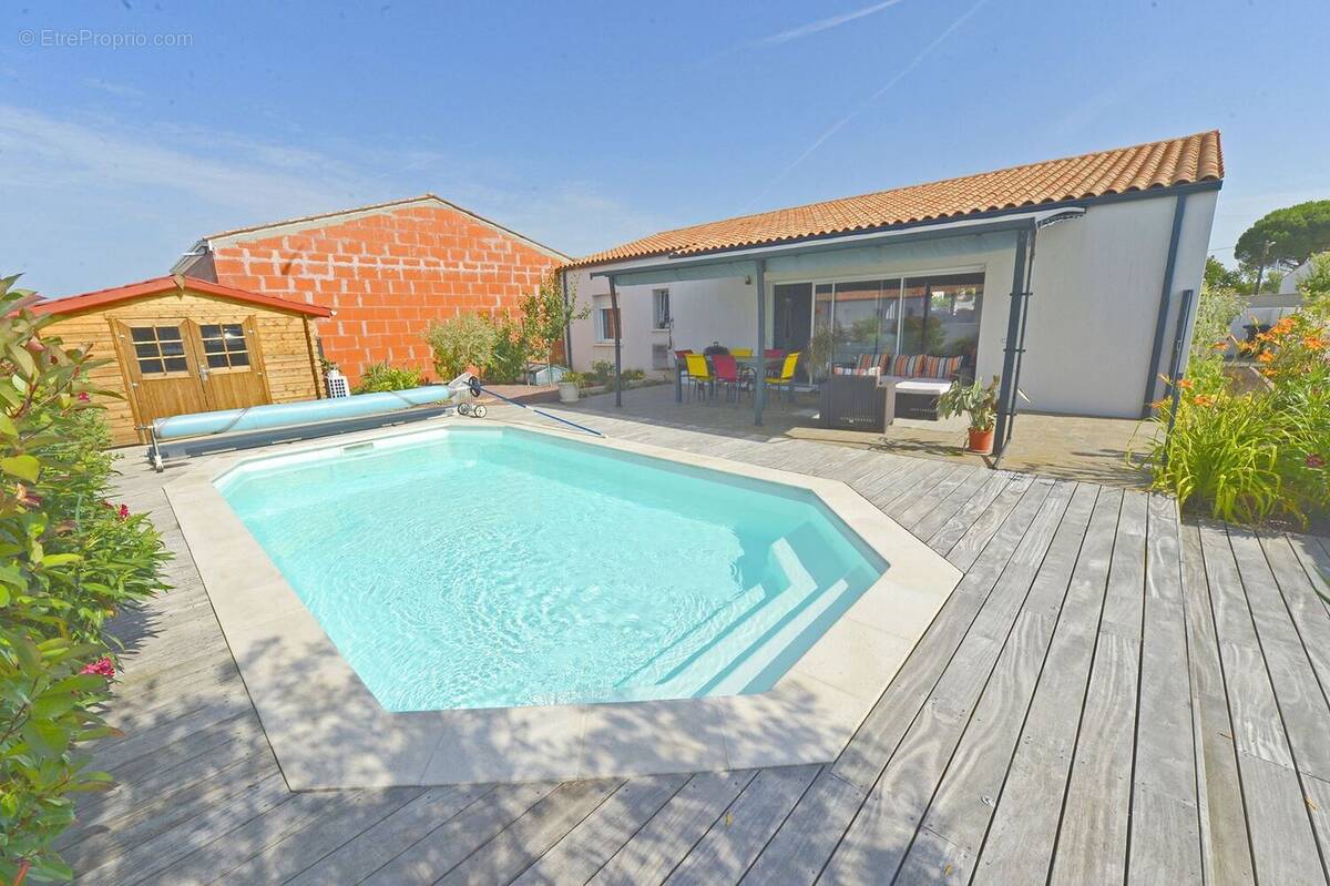 Maison à SAINT-SULPICE-DE-ROYAN