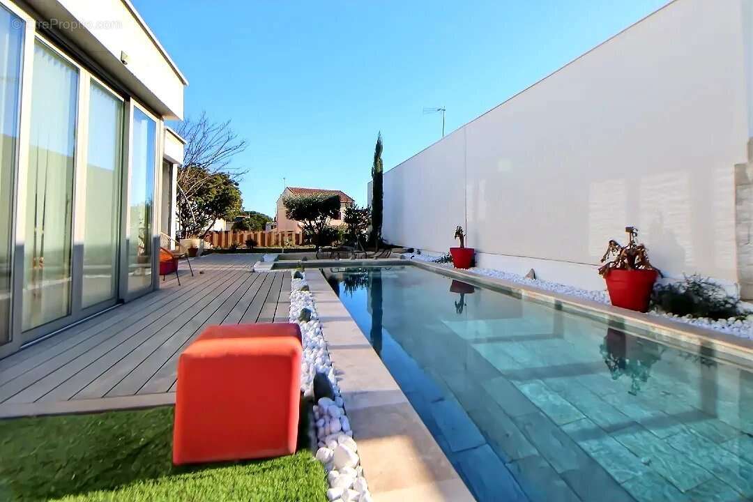 Maison à MEZE