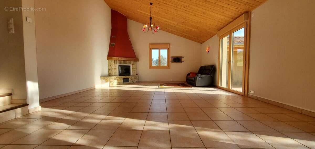 Maison à TAURIERS