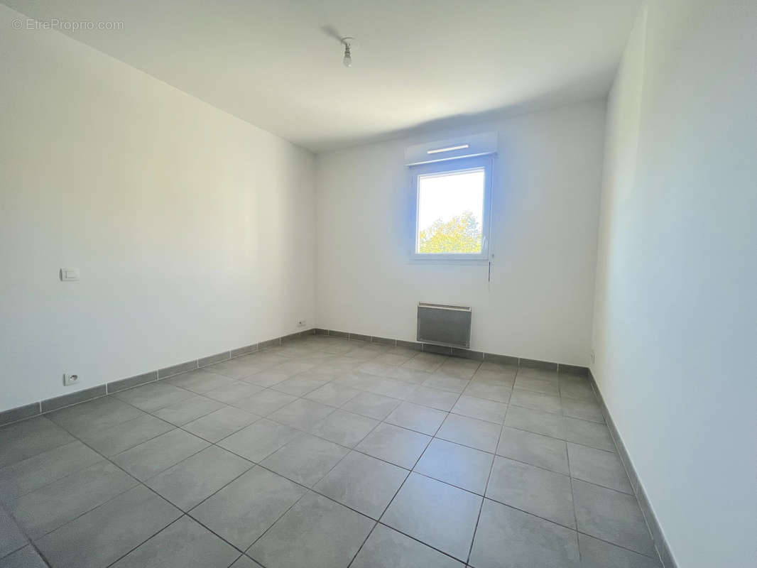 Appartement à COGOLIN