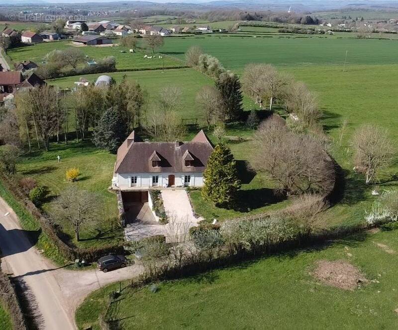 Maison à POUILLY-EN-AUXOIS